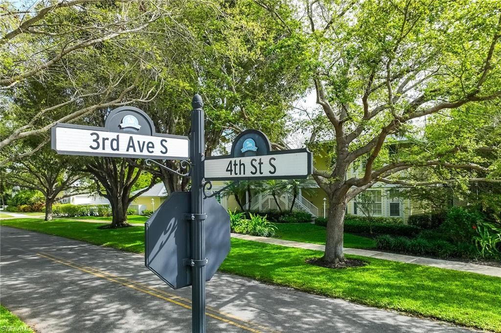 281 4th St S, Unit 101, Naples, FL 34102 Photo