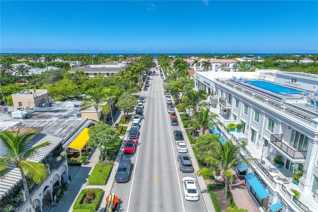 281 4th St S, Unit 101, Naples, FL 34102 Photo