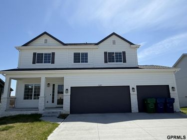 9225 S 177th Street, Omaha, NE 68136