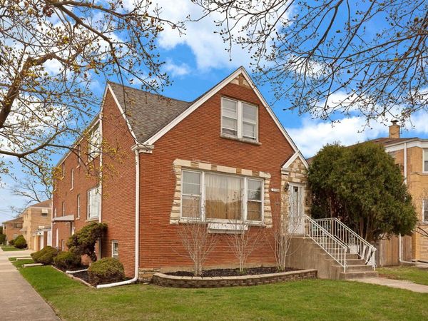 2000 N 73rd Avenue , Elmwood Park, IL 60707