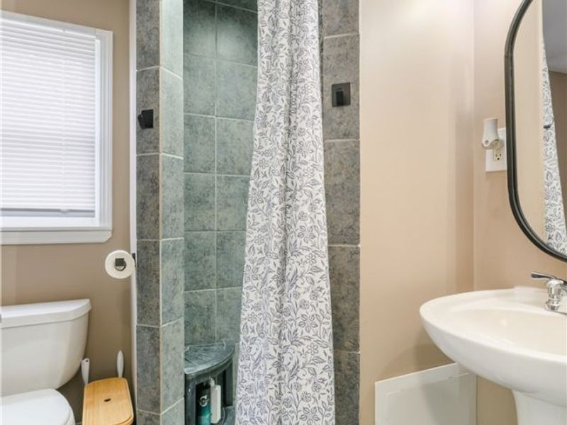 253 Pierce Avenue , Cuyahoga Falls, OH 44221 Photo 26