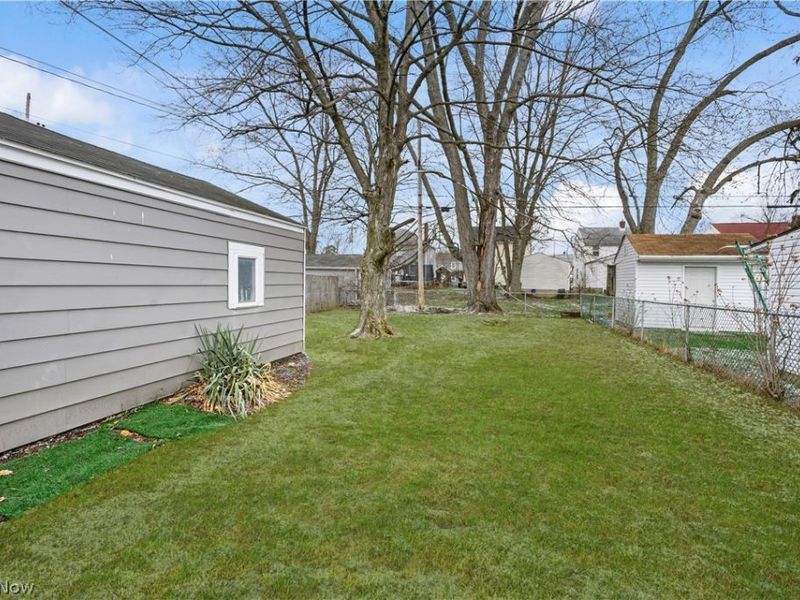 253 Pierce Avenue , Cuyahoga Falls, OH 44221 Photo 7