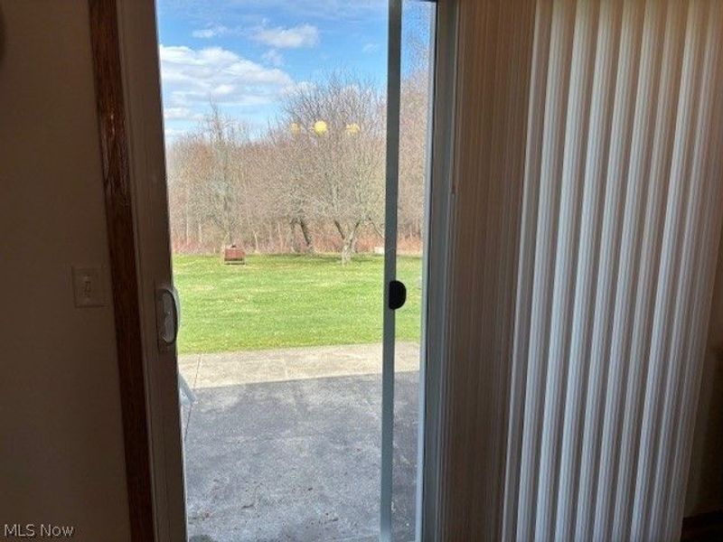 25486 Ridge Road, East Rochester, OH 44625 Photo 15