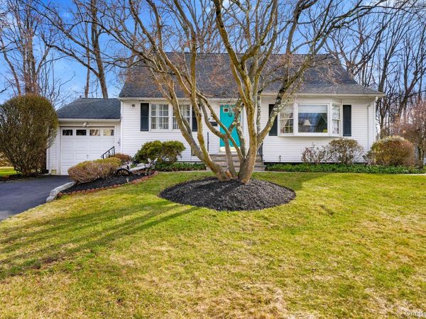 54 Douglas Court, Pearl River, NY 10965