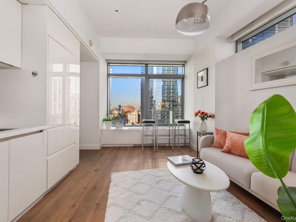 123 Washington Street, Unit 30F, New York (Manhattan), NY 10006