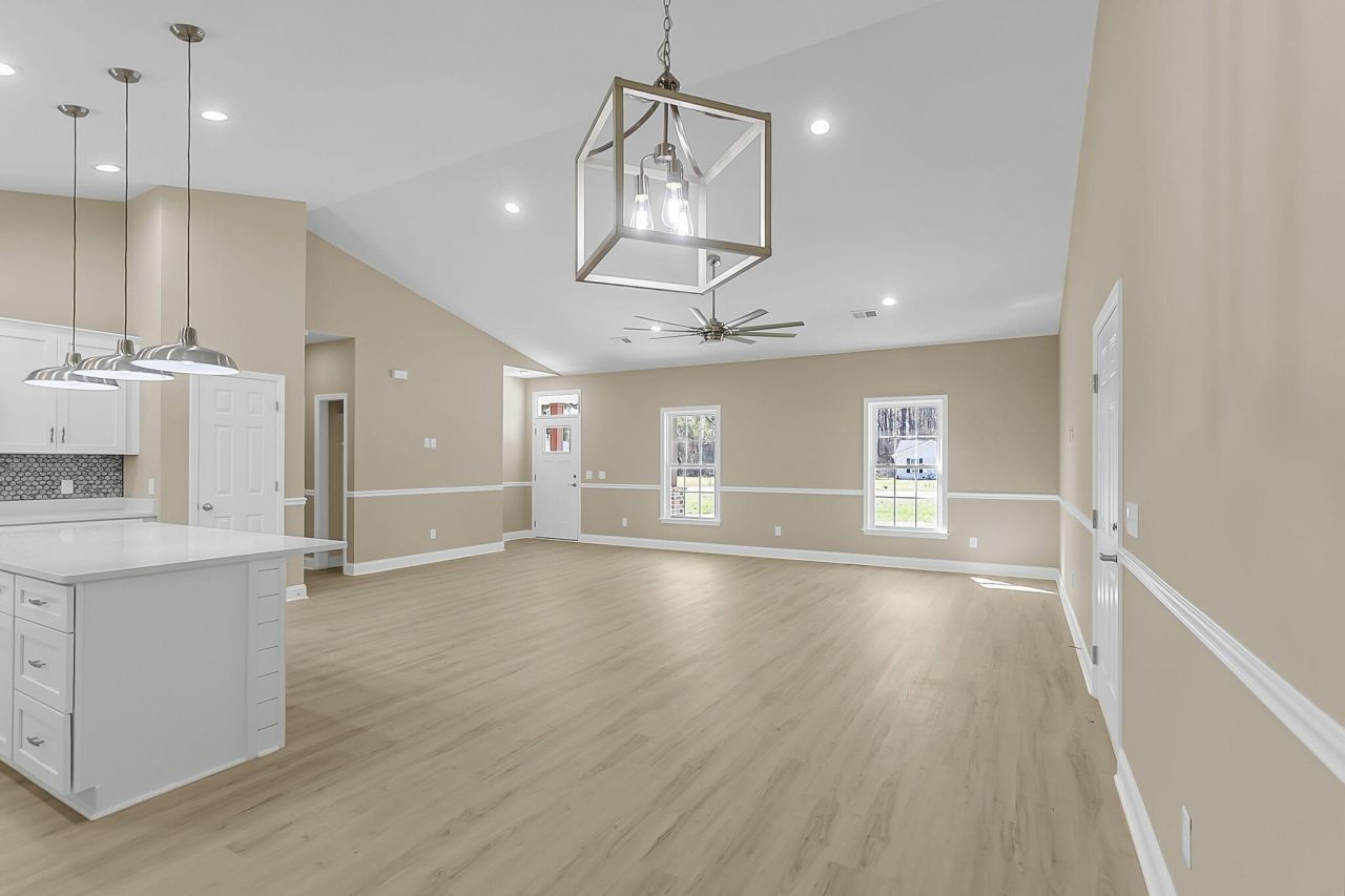 197 Dandelion Court Photo 19