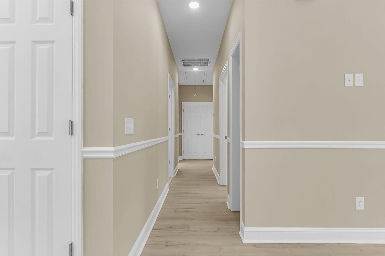 197 Dandelion Court Photo 21