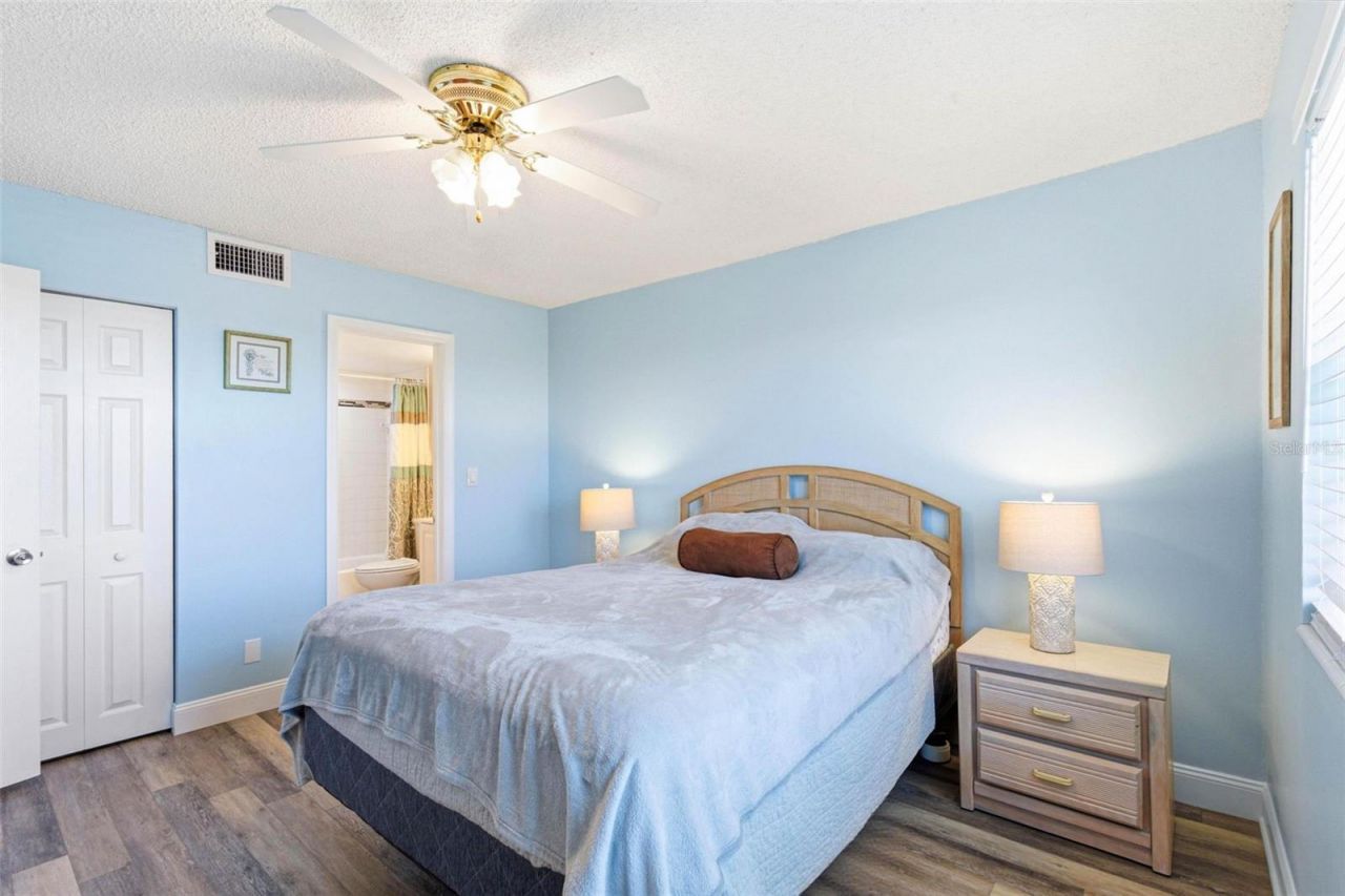 801 83rd Avenue N, Unit 510, Saint Petersburg, FL 33702 Photo