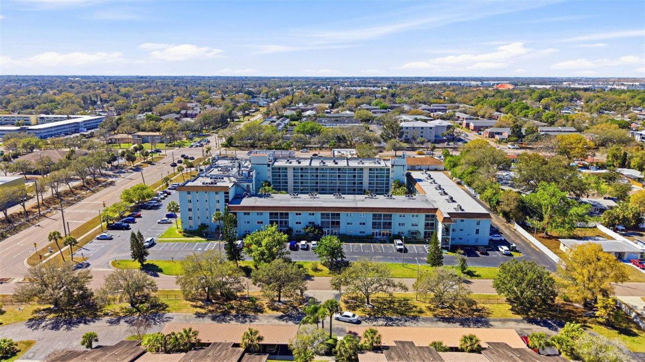 801 83rd Avenue N, Unit 510, Saint Petersburg, FL 33702 Photo