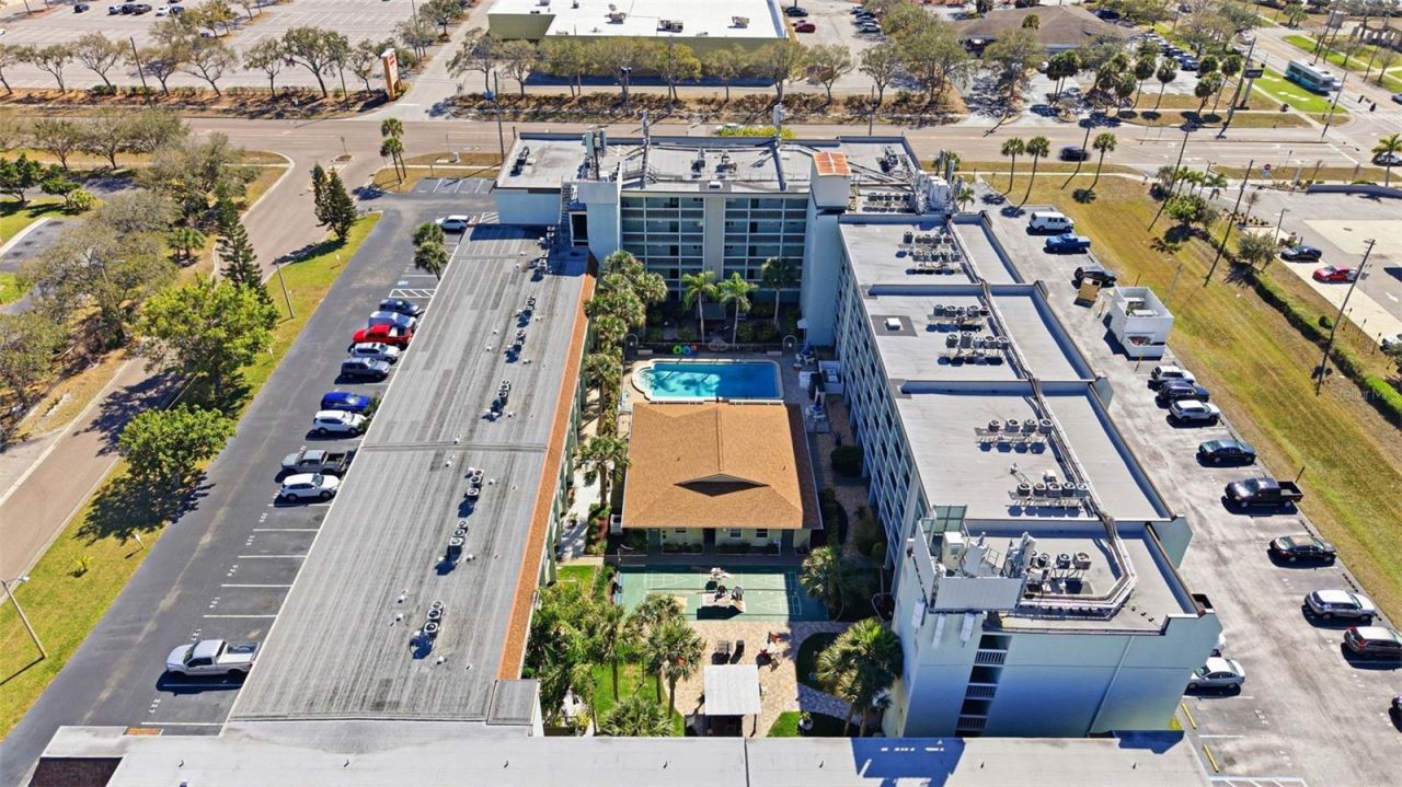 801 83rd Avenue N, Unit 510, Saint Petersburg, FL 33702 Photo