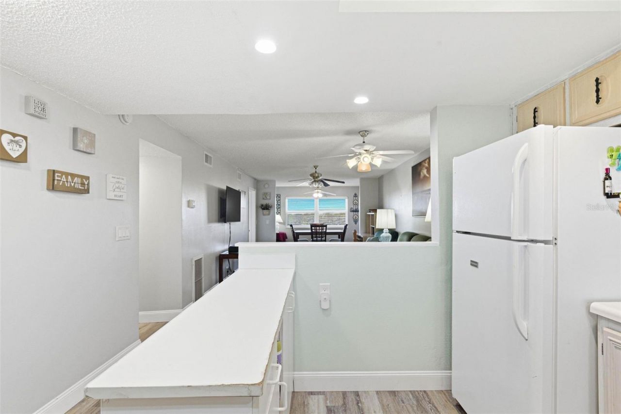 801 83rd Avenue N, Unit 510, Saint Petersburg, FL 33702 Photo