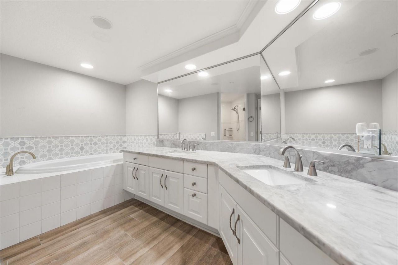 4993 Bacopa Lane S, Unit 505, Saint Petersburg, FL 33715 Photo