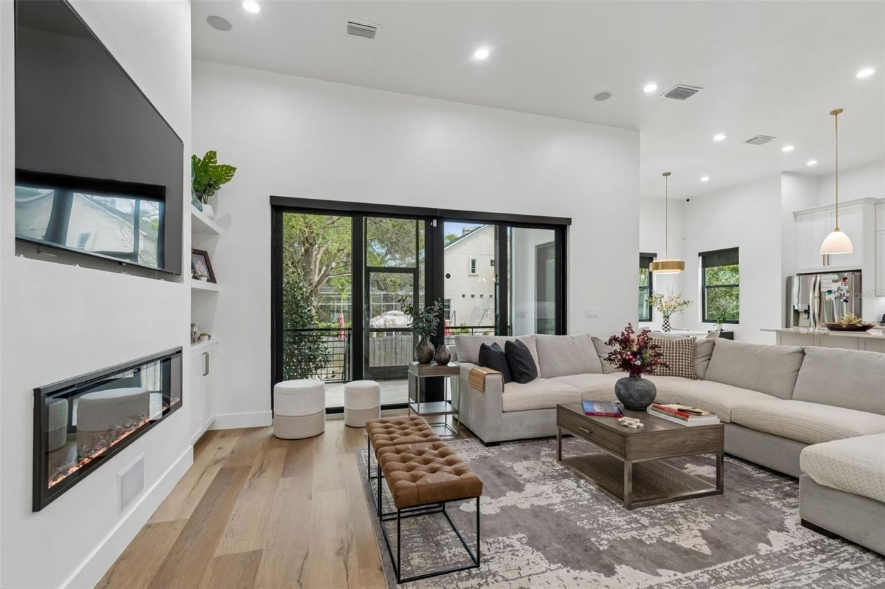 5410 Bayshore Blvd, Tampa, FL 33611 Photo