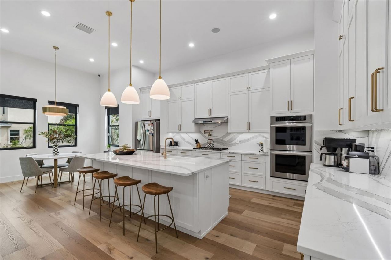 5410 Bayshore Blvd, Tampa, FL 33611 Photo