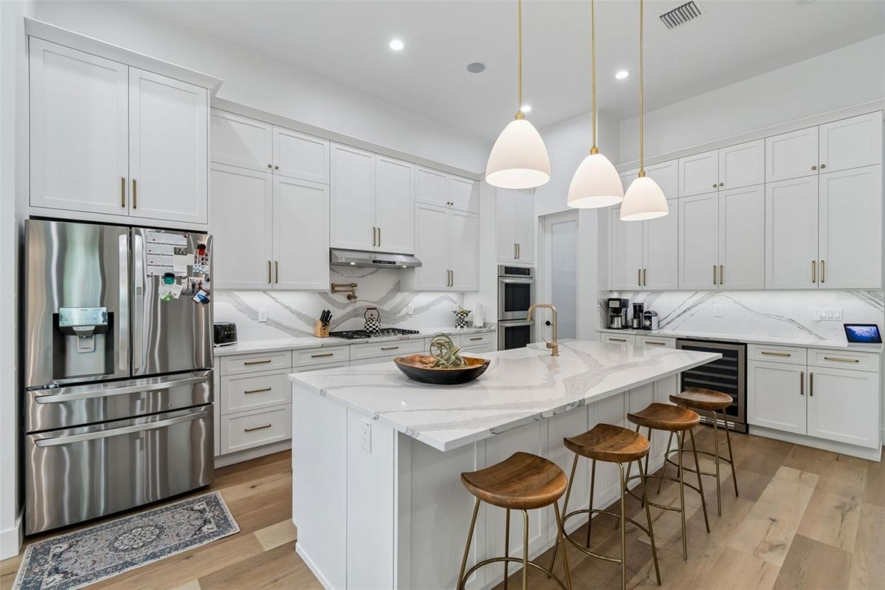 5410 Bayshore Blvd, Tampa, FL 33611 Photo