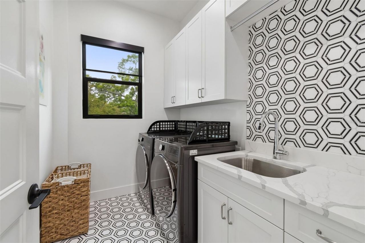 5410 Bayshore Blvd, Tampa, FL 33611 Photo