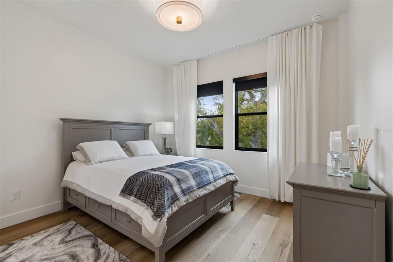 5410 Bayshore Blvd, Tampa, FL 33611 Photo