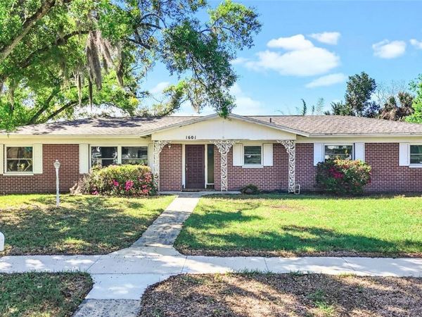 1601 LARK LANE, BRANDON, FL 33510