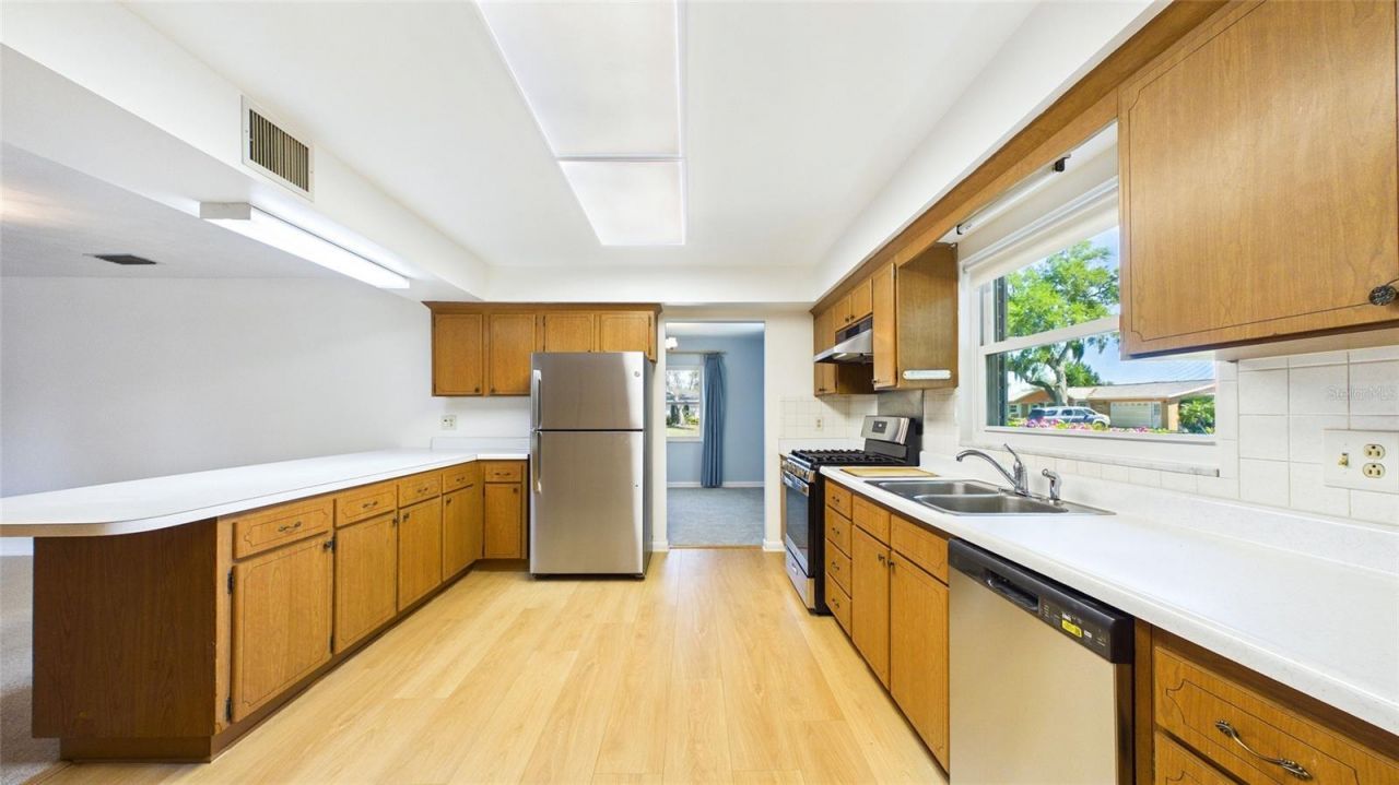 1601 Lark Lane, Brandon, FL 33510 Photo