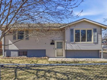 4004 N 13TH Street, CARTER LAKE, IA 51510