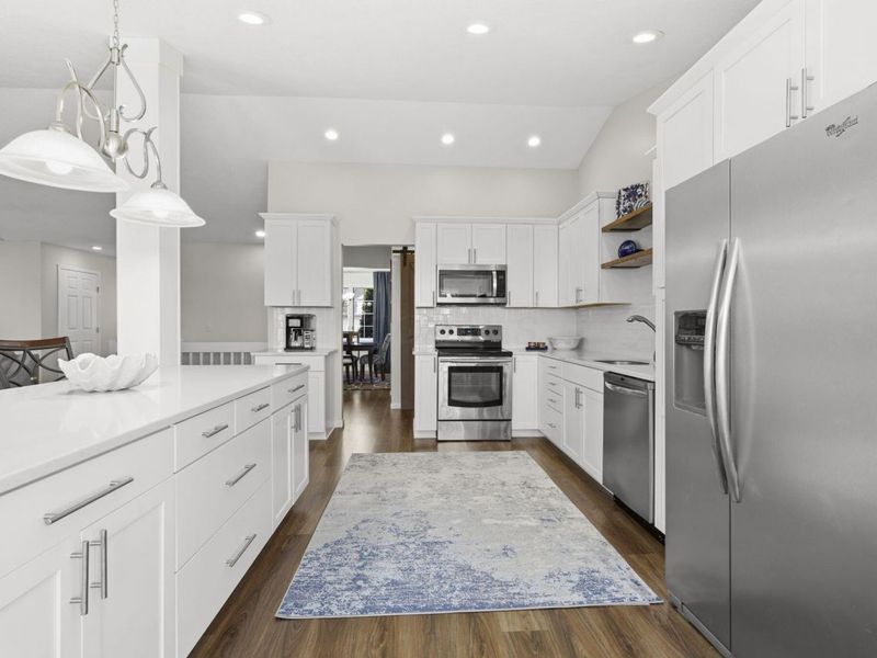 898 Country Club Drive, Howard, OH 43028 Photo 14