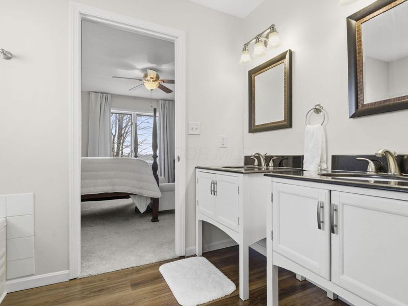 898 Country Club Drive, Howard, OH 43028 Photo 29