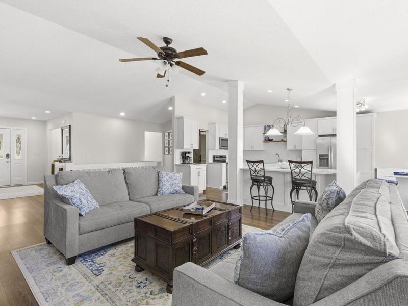 898 Country Club Drive, Howard, OH 43028 Photo 5