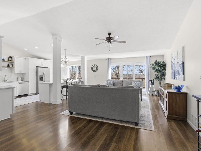 898 Country Club Drive, Howard, OH 43028 Photo 7