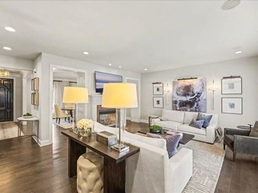 1997 General Warfield Way, Lexington, KY 40505