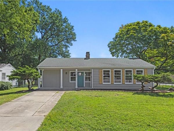 11911 E 44th Street, Kansas City, MO 64133