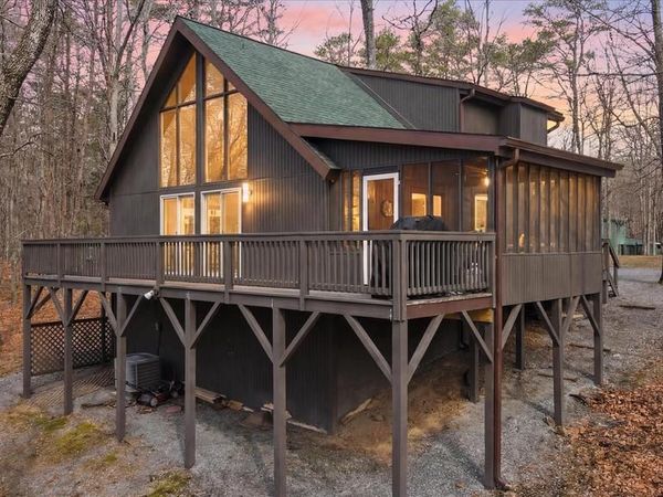 904 WALDEN ROAD, HEDGESVILLE, WV 25427