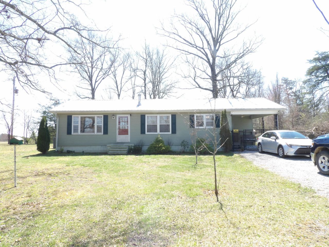 634 Bellview Circle, Spencer, TN 38585 Main Photo