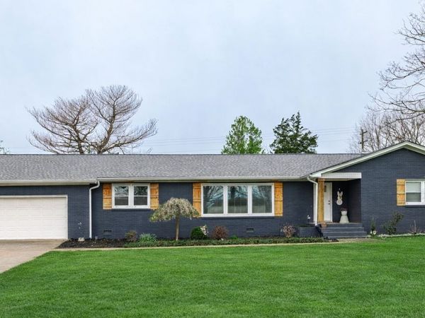 516 N Russell St , Portland, TN 37148