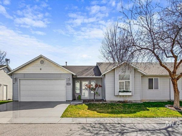 8133 W. Penny Ln., Garden City, ID 83714