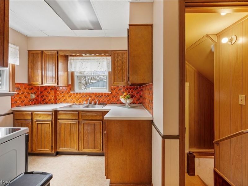 514 Tompkins Avenue , Akron, OH 44305 Photo 11