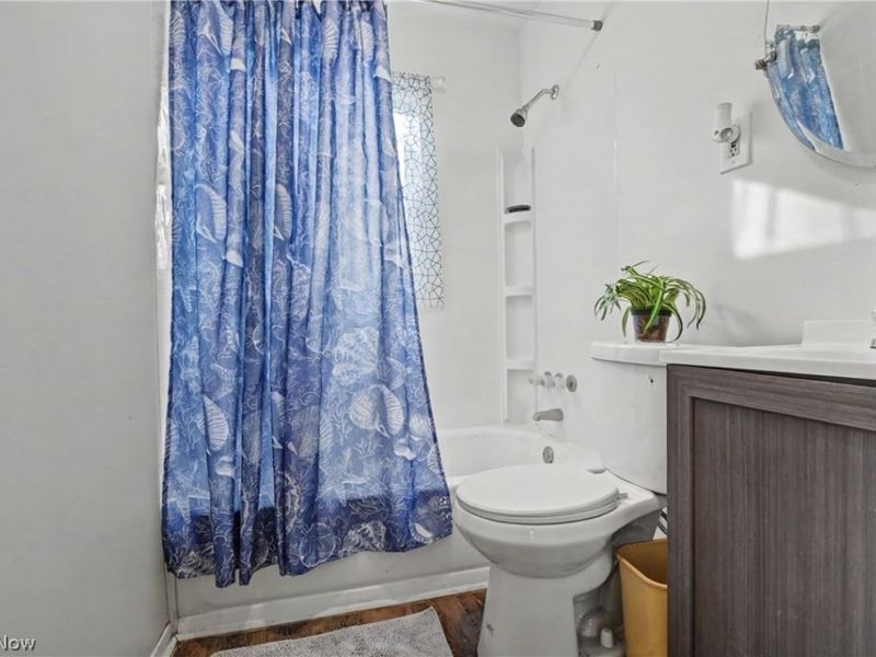 1276 Frederick Boulevard, Akron, OH 44320 Photo 17