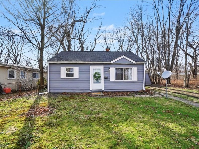 1276 Frederick Boulevard, Akron, OH 44320 Photo 2