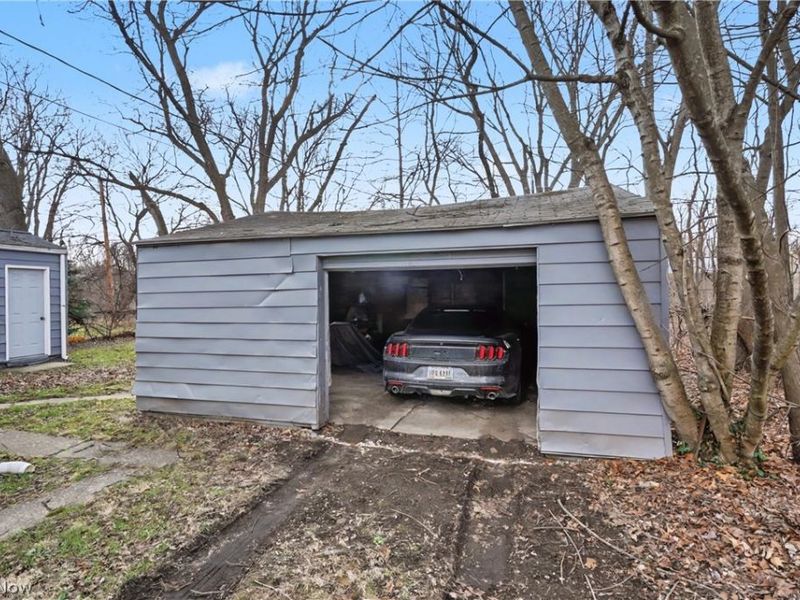 1276 Frederick Boulevard, Akron, OH 44320 Photo 4