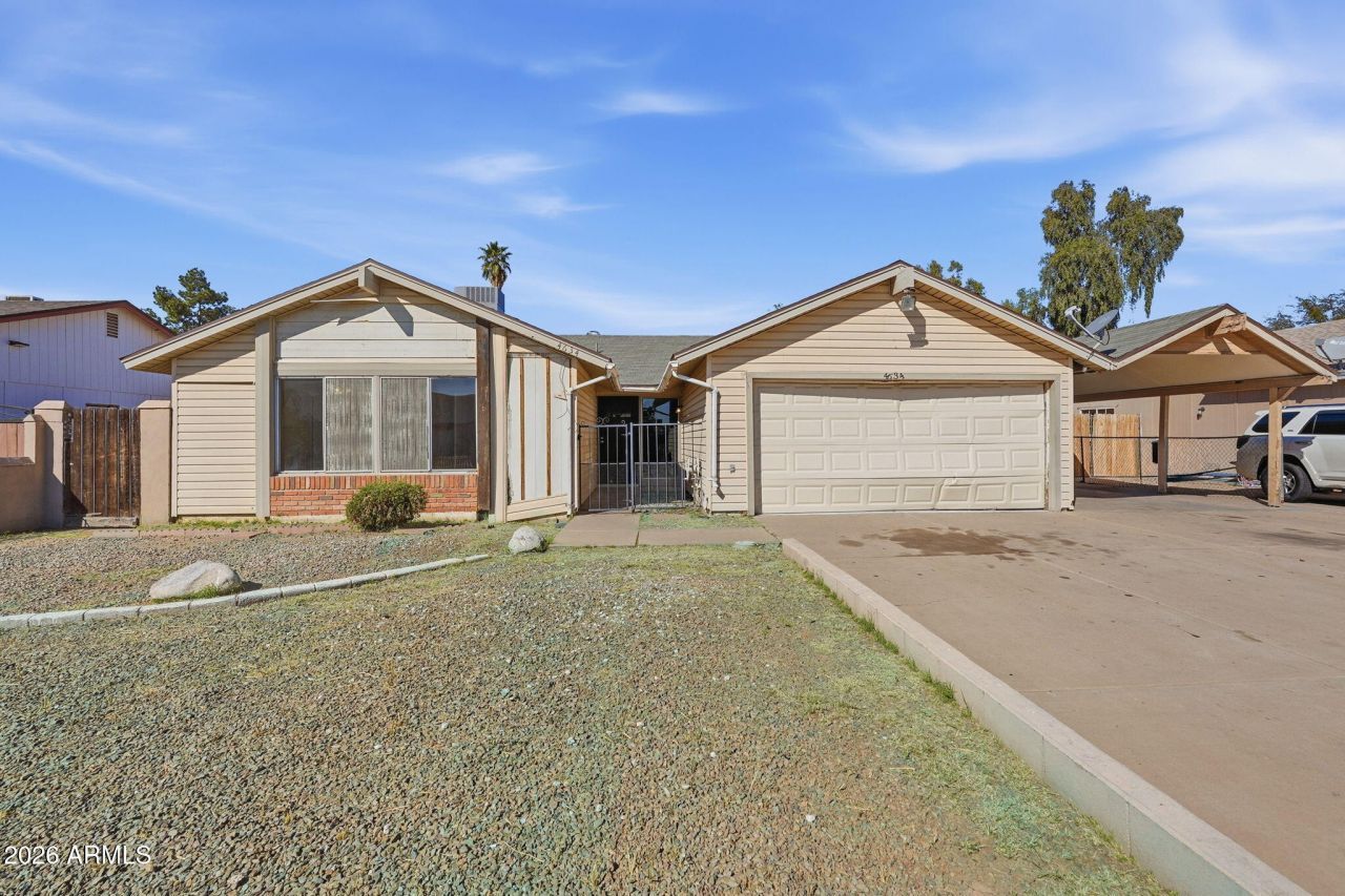 4634 N 77th Drive, Phoenix, AZ 85033 Main Photo