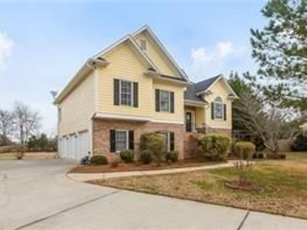 17 Silversmith Trail NW, Cartersville, GA 30120