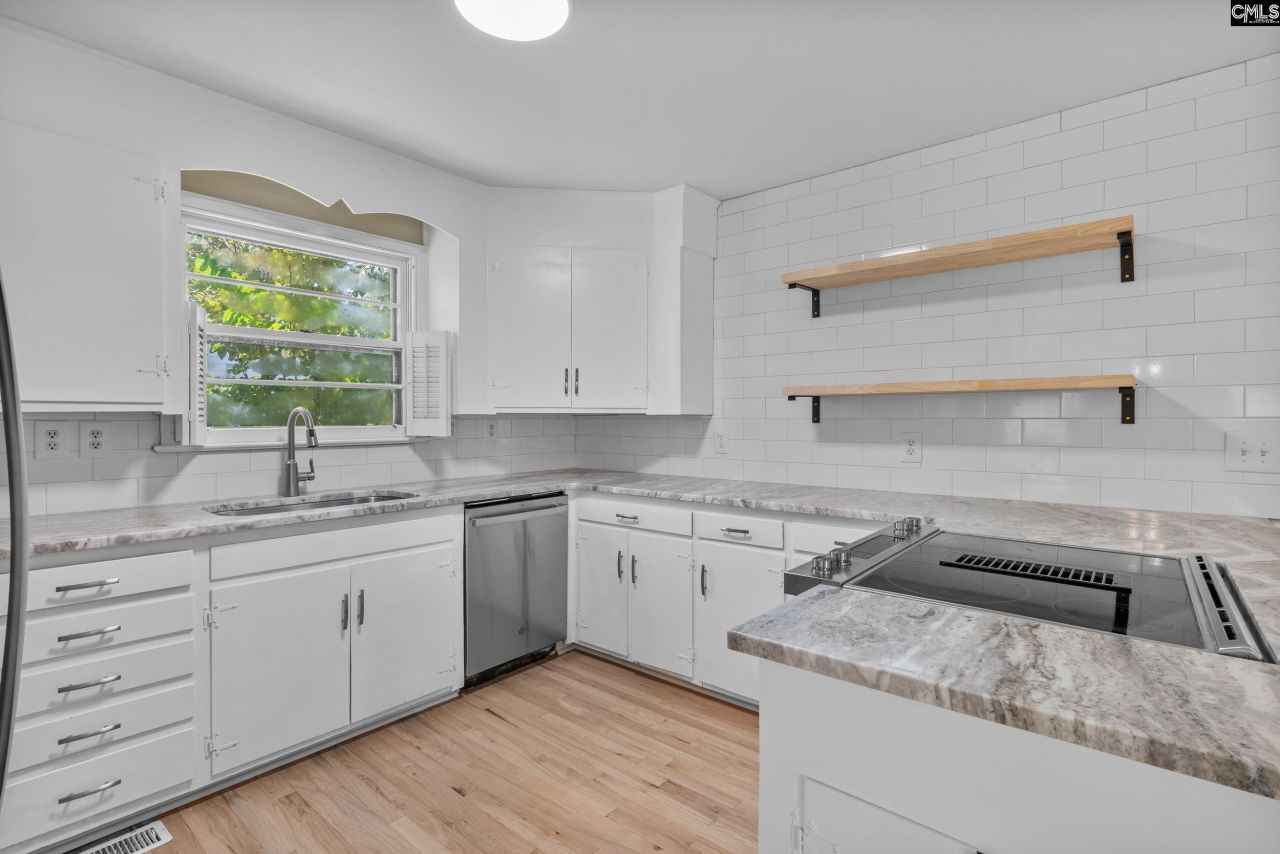 1531 Woodcrest Avenue  Photo 10