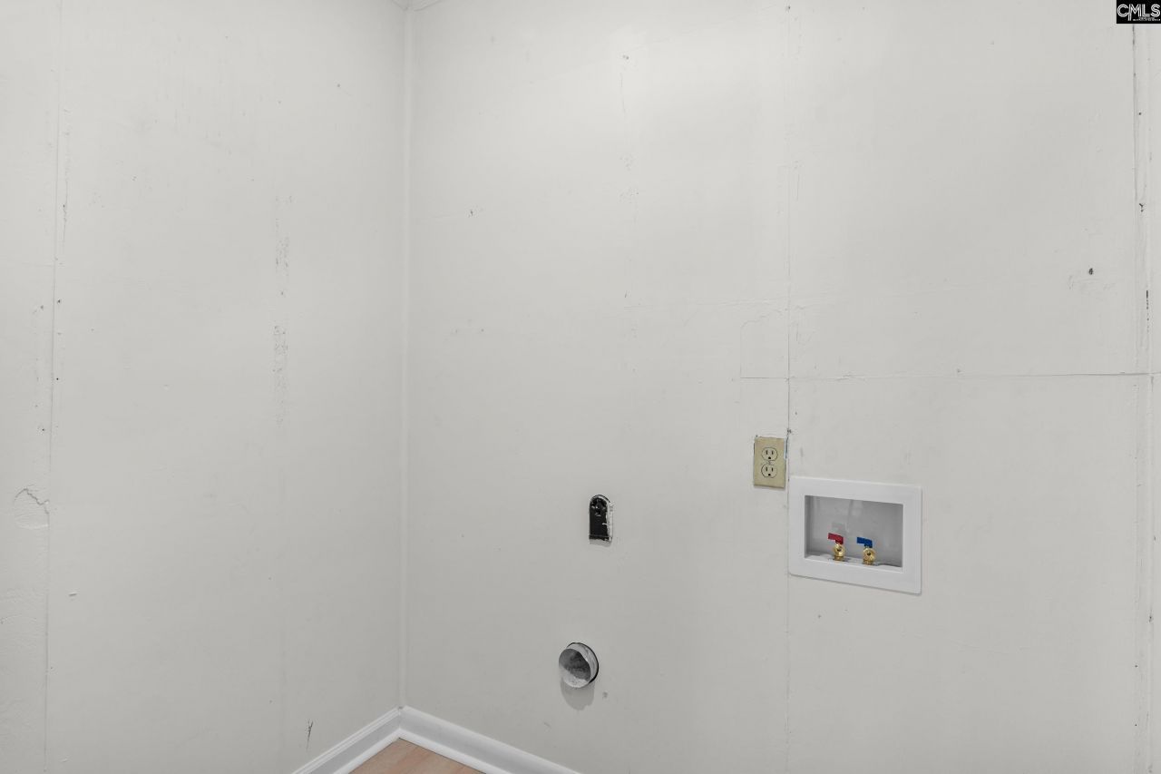 1531 Woodcrest Avenue Photo 16