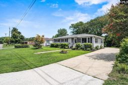 1531 Woodcrest Avenue photo 4