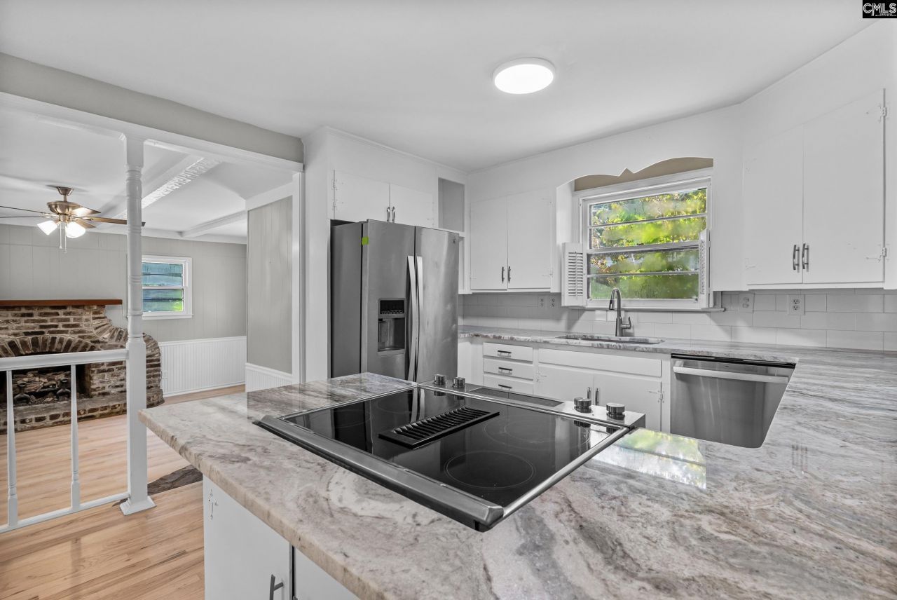 1531 Woodcrest Avenue Photo 7