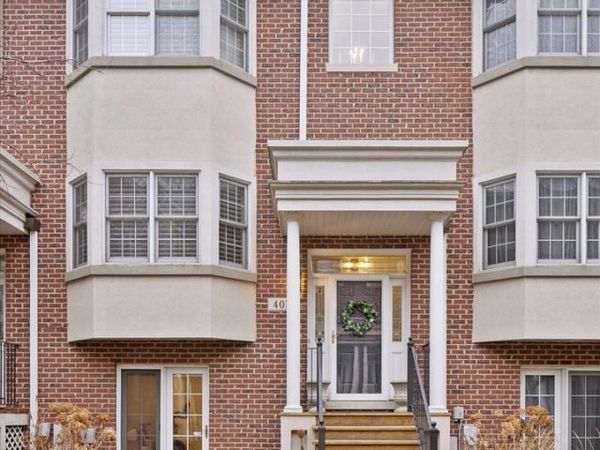 407 W Hillgrove Avenue , La Grange, IL 60525