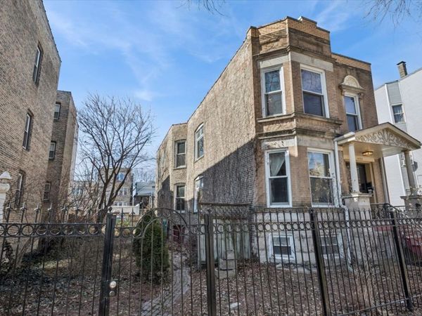 1630 N Francisco Avenue , Chicago, IL 60647