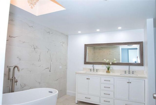 19355 Turnberry Way, Miami, FL 33180 Photo