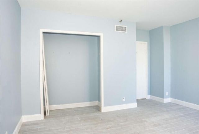 19355 Turnberry Way, Miami, FL 33180 Photo