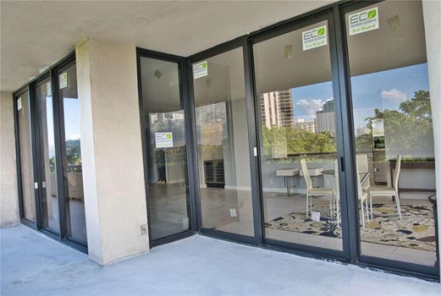 19355 Turnberry Way, Miami, FL 33180 Photo