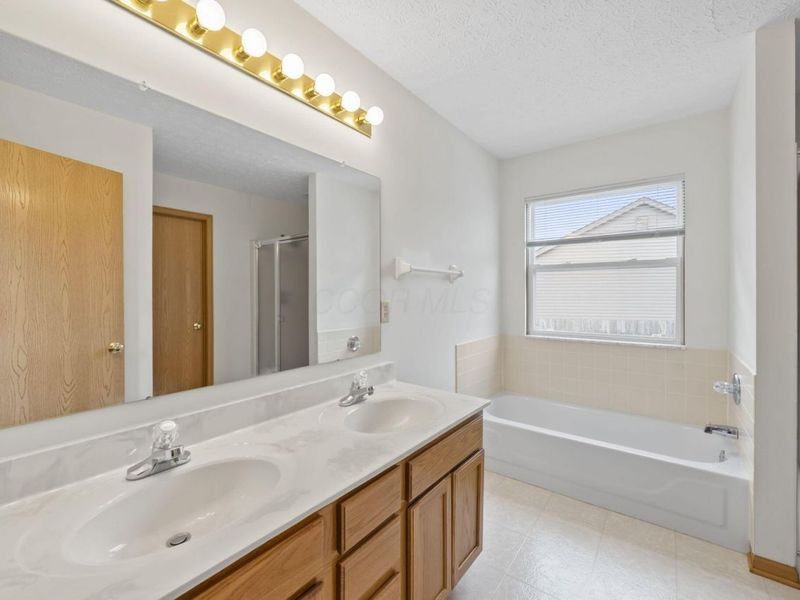 100 Indian Creek Court, Pataskala, OH 43062 Photo 30